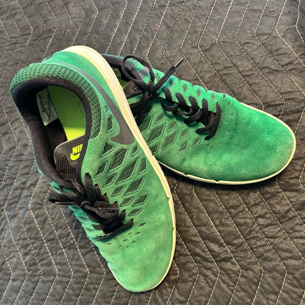 Nike Free SB Men's Green and Black skate Sneakers
